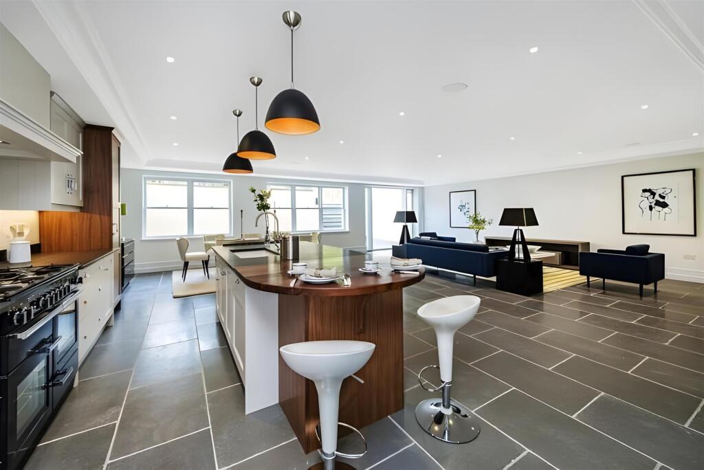 Main image of property: Roehampton Gate, Richmond Park, London