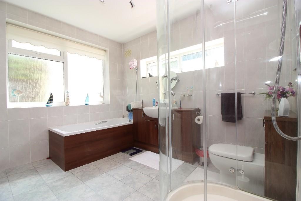 4 bedroom detached house for sale in St. Marys Platt, TN15