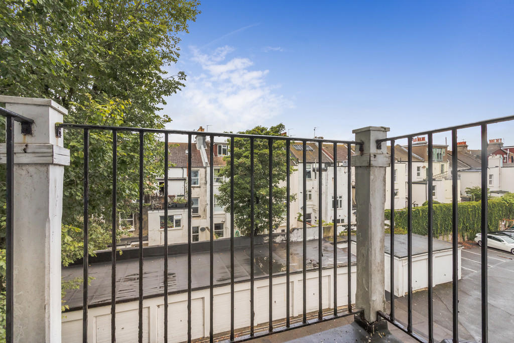 3 bedroom apartment for sale in West Drive, Brighton, BN2
