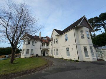 Additional property image - Delph House, 40 Upper Golf Links Road