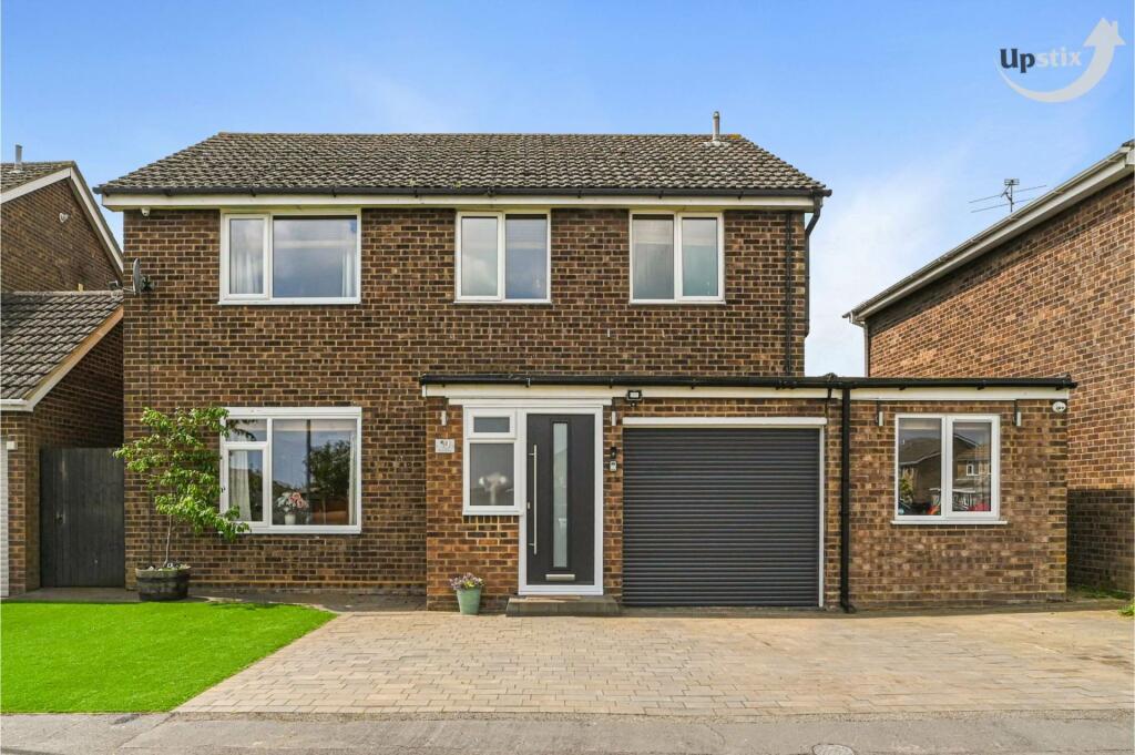 4 bedroom detached house for sale in Mowlands, Capel St. Mary. IP9 2XB, IP9