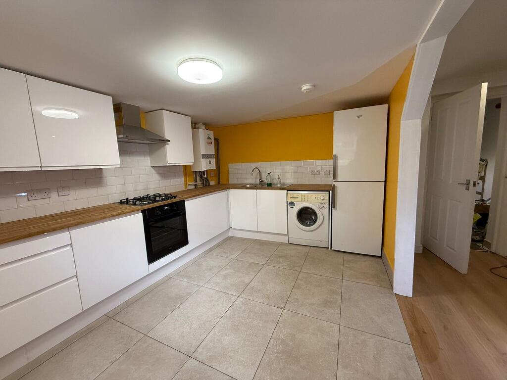 Main image of property: Samuel Street, London SE18 5LL