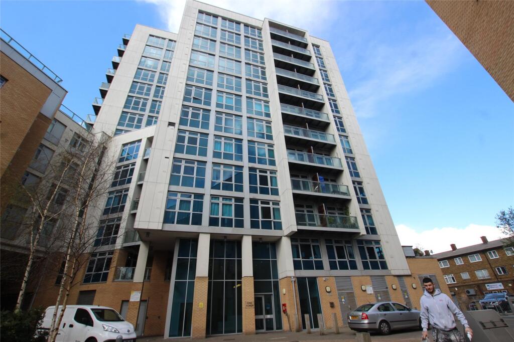 Main image of property: Iona Tower, 33 Ross Way, London, E14