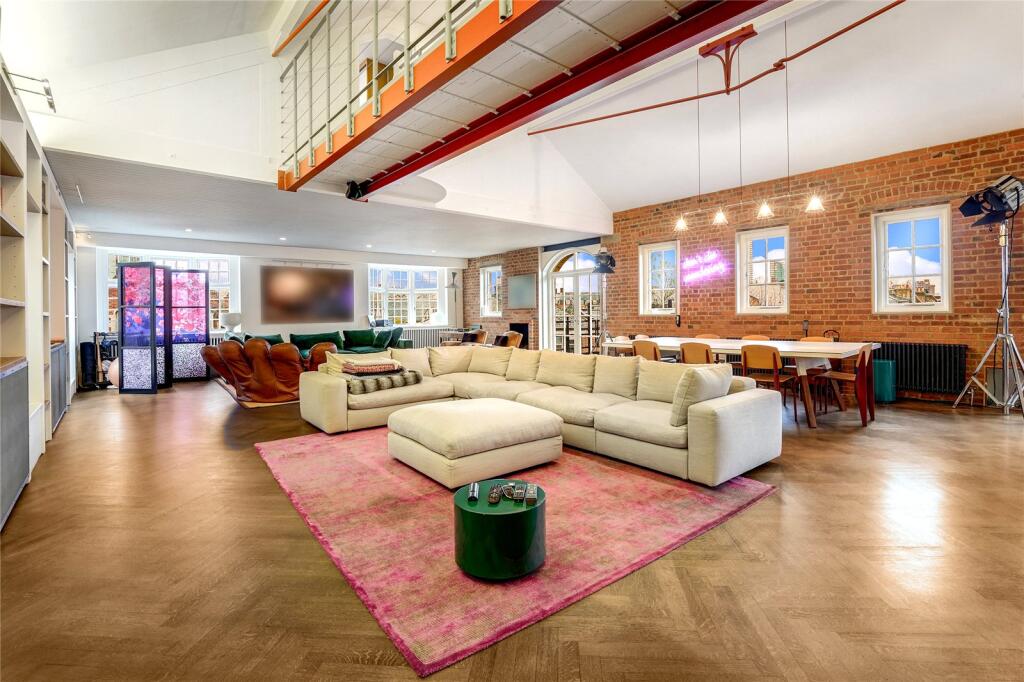 Main image of property: Battersea High Street, London, SW11