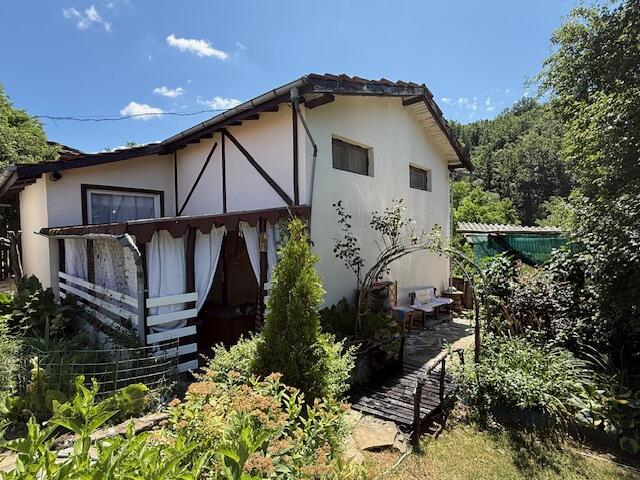 Main image of property: Tsareva Livada, Gabrovo