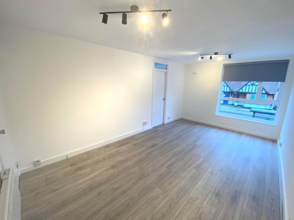 Main image of property: High Street, Elstree