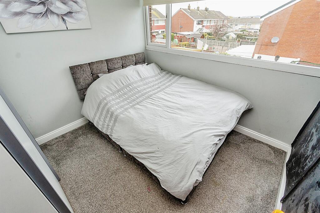 3 bedroom terraced house for sale in Ramillies Crescent, Great Wyrley