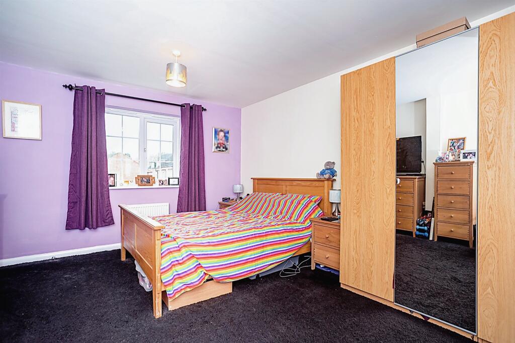 4 bedroom detached house for sale in Colliers Way, Huntington, Cannock