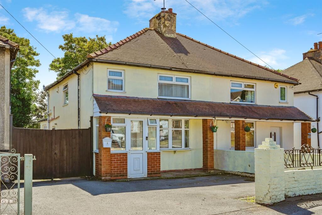 2 bedroom semidetached house for sale in Old Hednesford Road, CANNOCK