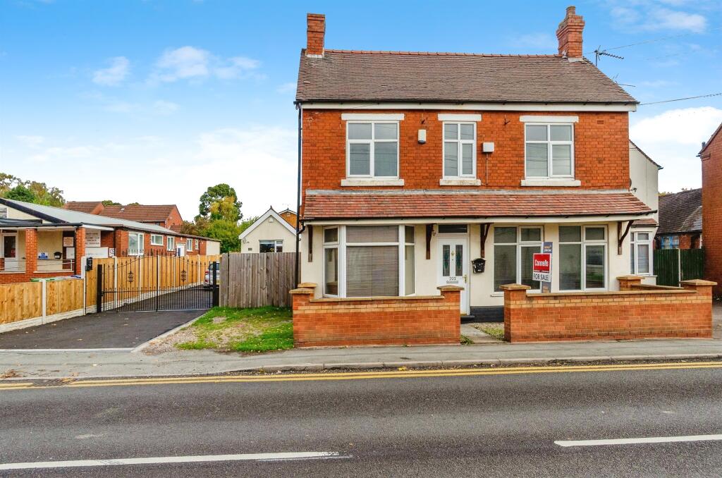 Main image of property: Hednesford Road, Heath Hayes, Cannock