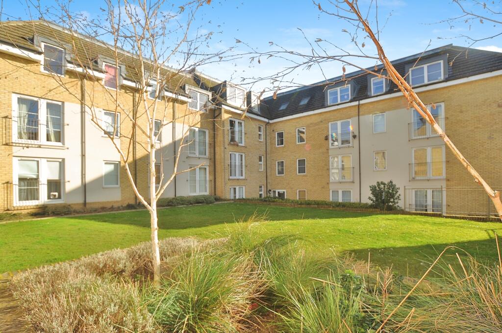 Main image of property: Watersmeet, Hitchin