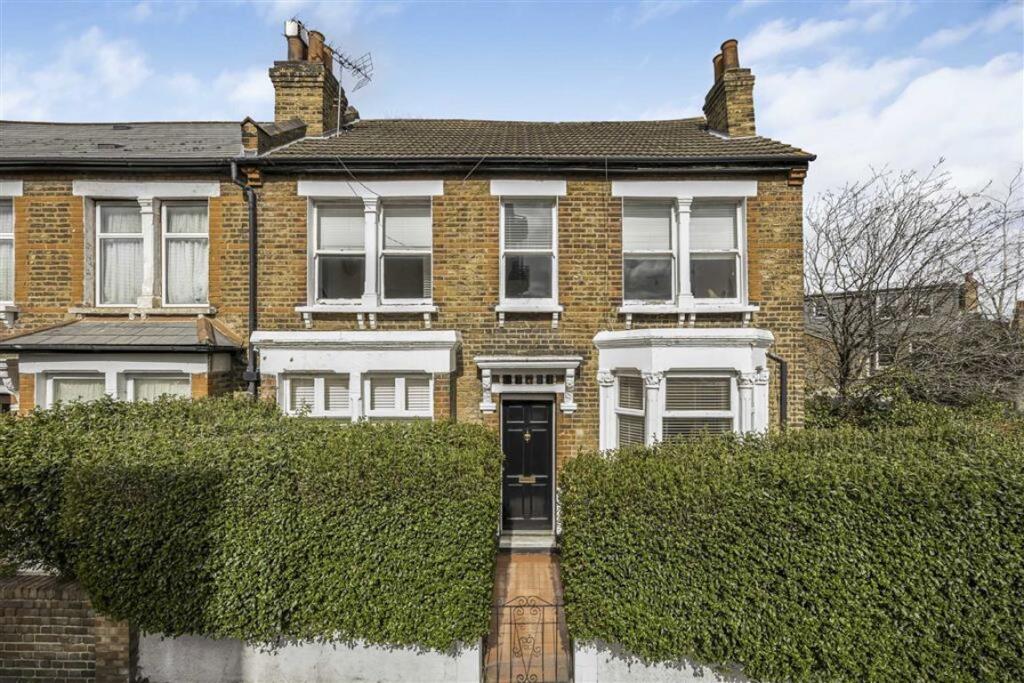 Main image of property: Victoria Way, Charlton