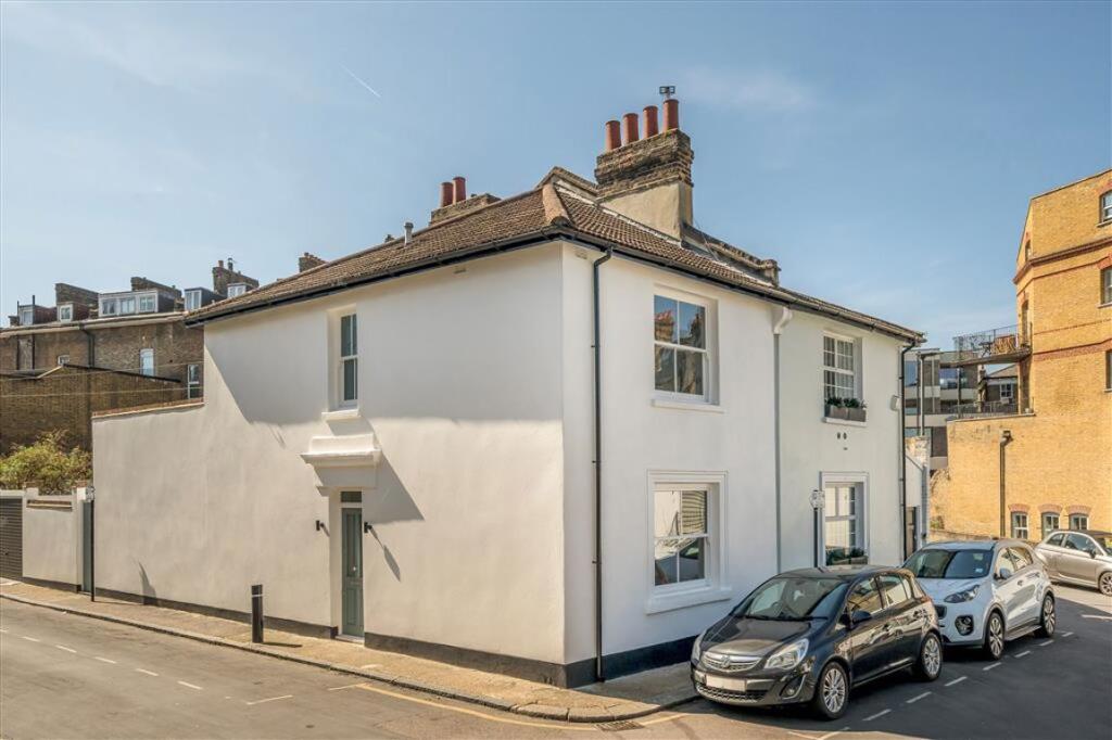 Main image of property: Osborn Terrace, Blackheath