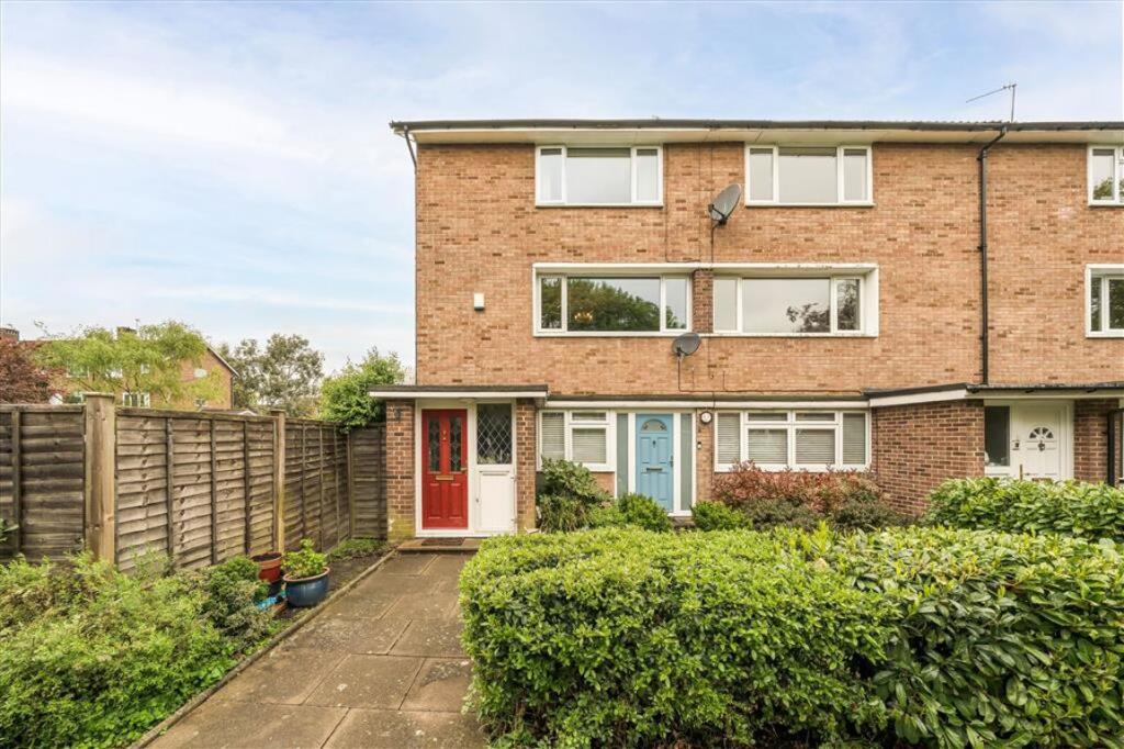 Main image of property: Lyme Farm Road, Lee