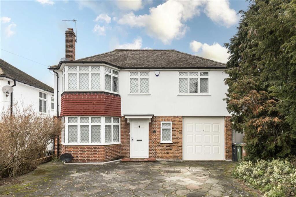 4 bedroom house for sale in Upwood Road, Lee, SE12