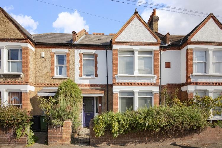 3 bedroom terraced house for sale in Hereford Gardens London SE13