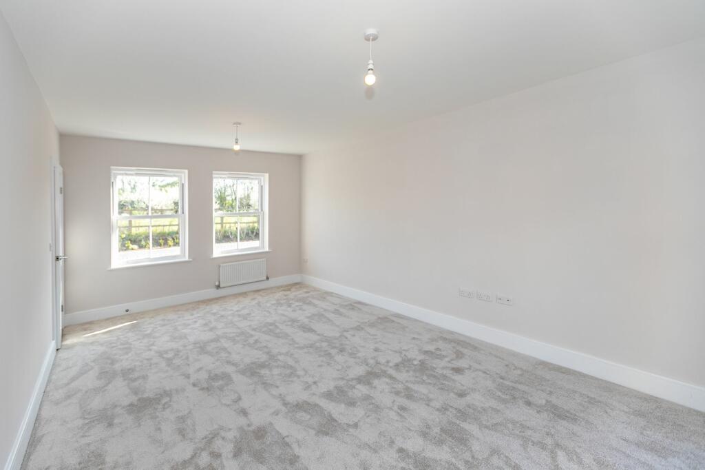 5 bedroom detached house for sale in Fletton Drive, Newton Longville, MK17