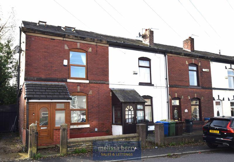 3 bedroom end of terrace house for sale in Hollins Lane, Bury BL9 8BD, BL9