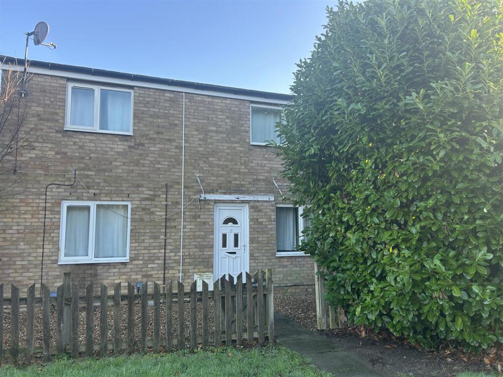 Main image of property: Room 6, Canterbury Way, Stevenage, Hertfordshire