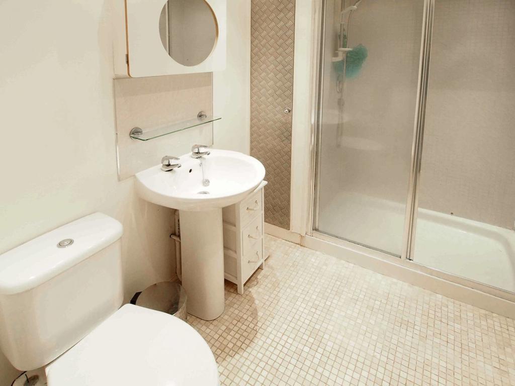 Additional property image - Flat 5, 37 Rosemount Viaduct, Aberdeen, AB25 1NQ