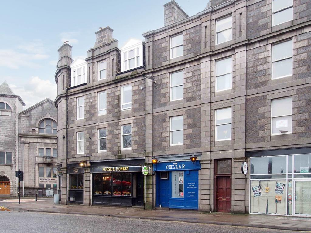 Additional property image - Flat 5, 37 Rosemount Viaduct, Aberdeen, AB25 1NQ