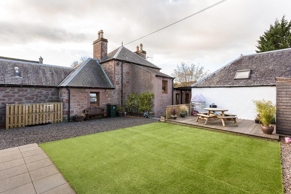 3 bedroom house for sale in 1 Road, Bridge of Earn, Perth