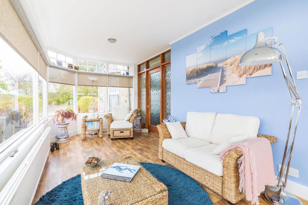 5 bedroom detached house for sale in Donniemaud Farmhouse Cornhill