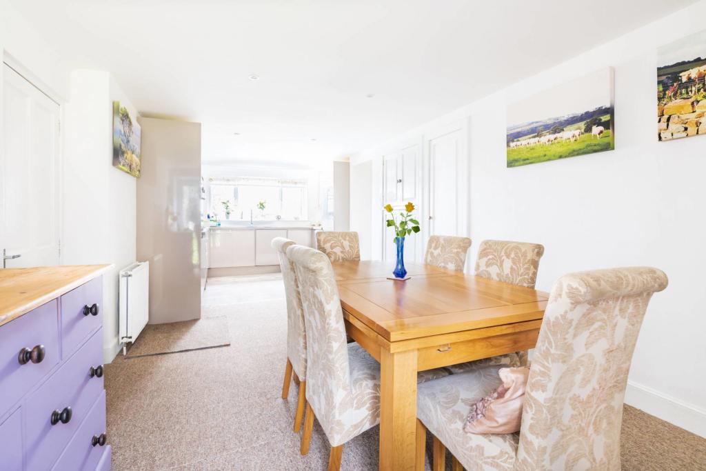 5 bedroom detached house for sale in Donniemaud Farmhouse Cornhill