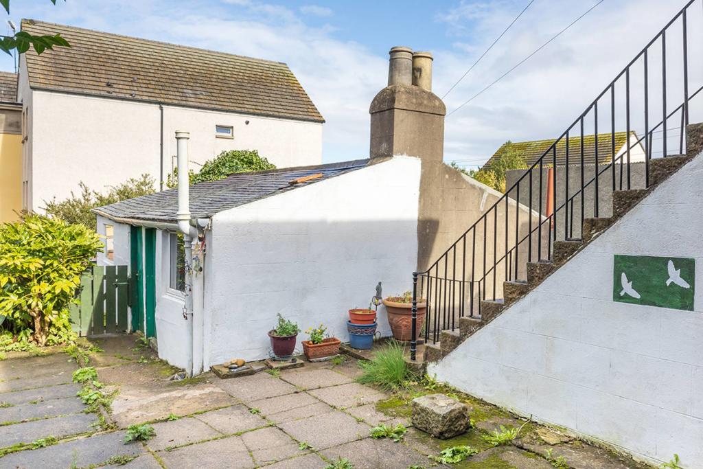 Additional property image - 26 Church Street, Woodside, Aberdeen, AB24 4DQ