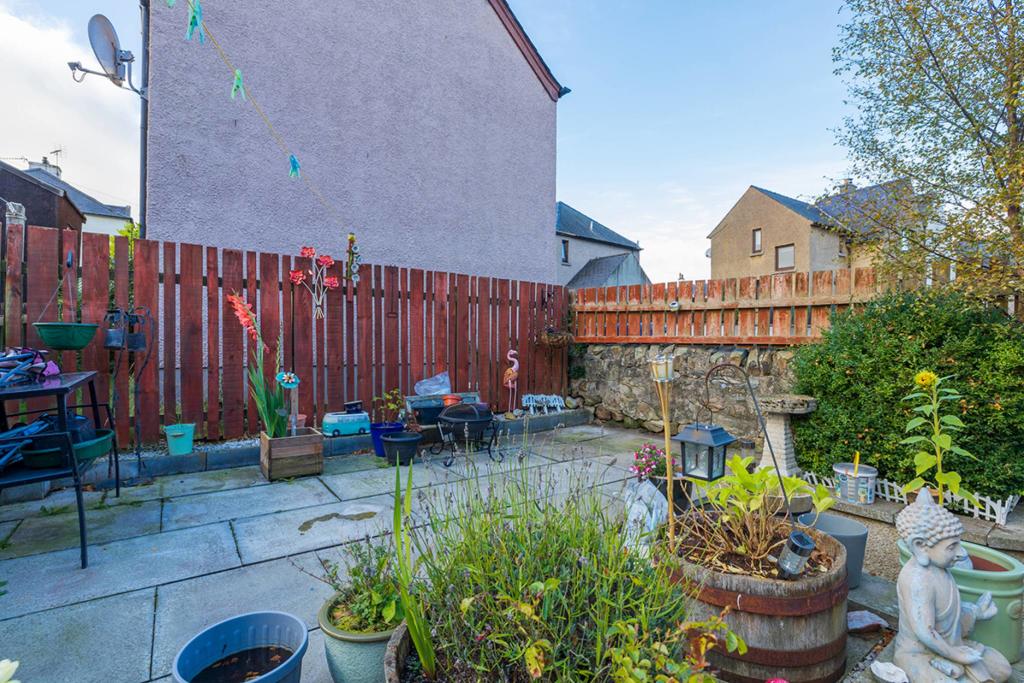 2 bedroom end of terrace house for sale in 16 Manse Street, Tain, IV19 1AN, IV19