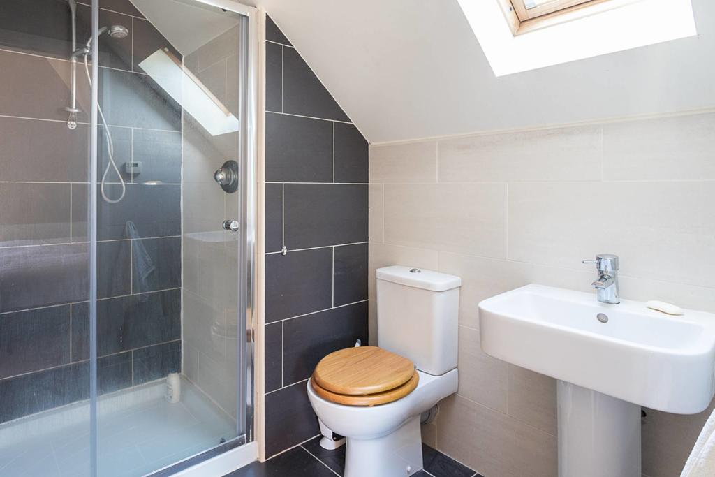 6 bedroom detached house for sale in 32 Oakbank Crescent, Perth, PH1 1DF, PH1