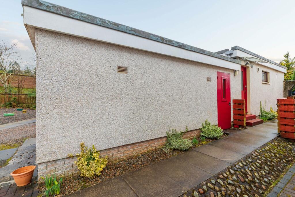 4 bedroom bungalow for sale in 38 Holm Park, Inverness, IV2 4XT, IV2