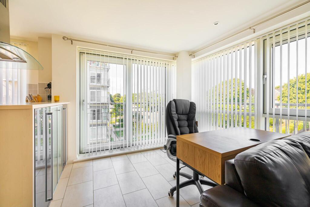 Additional property image - 48 Queens Highlands, Aberdeen, AB15 4AR