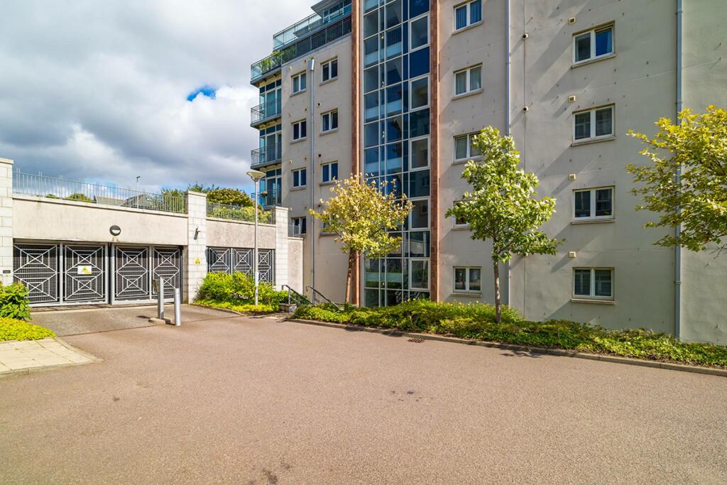Additional property image - 48 Queens Highlands, Aberdeen, AB15 4AR