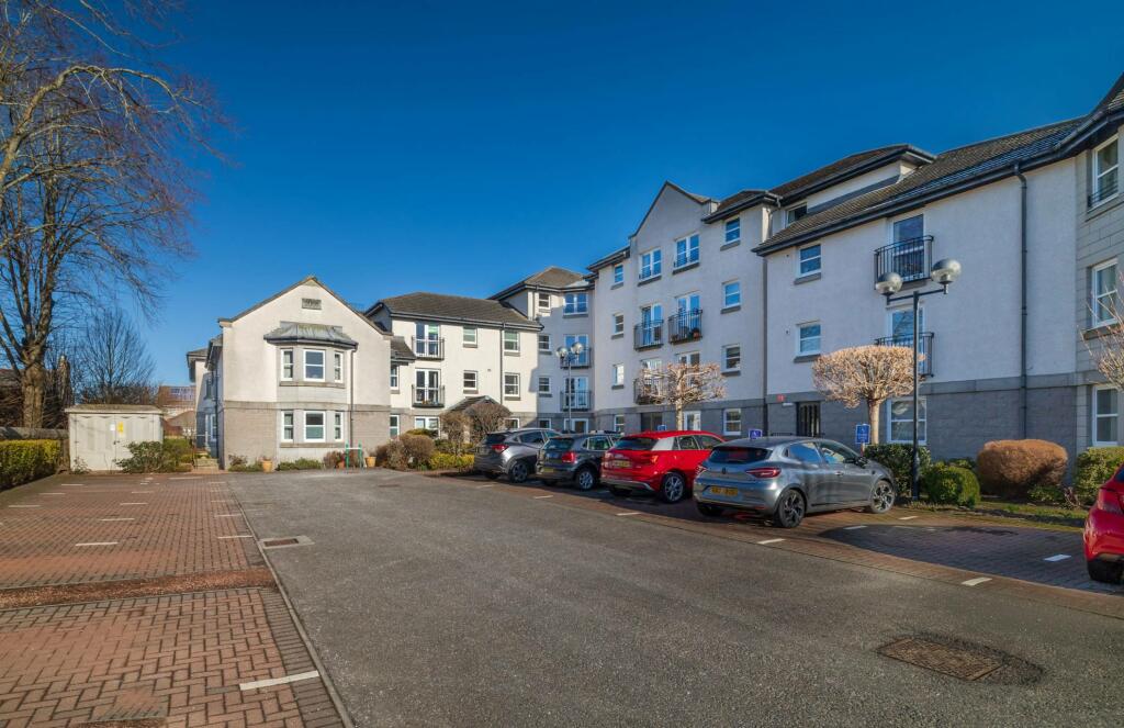 1 bedroom retirement property for sale in Flat 48 Hays Court Commercial
