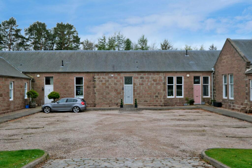 3 bedroom terraced house for sale in 46 Alexander Avenue, Kingseat