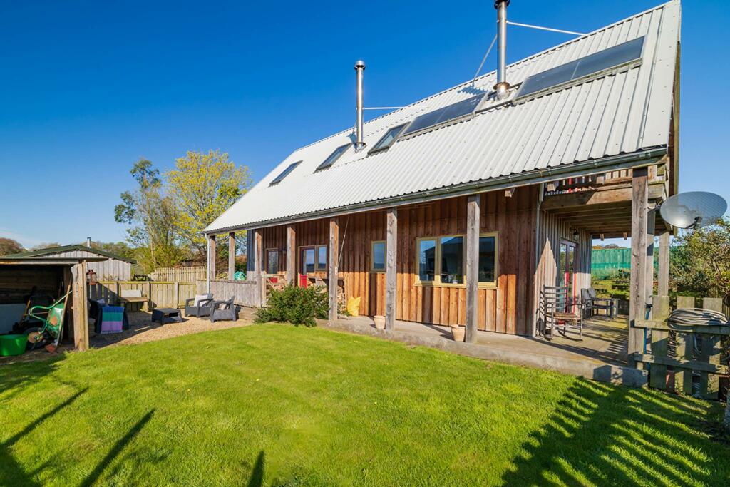 3 bedroom detached house for sale in Henrietta Lodge Henrietta Park