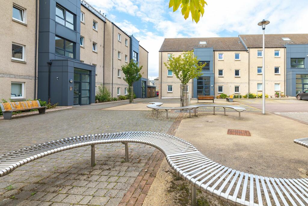 Additional property image - 32A Erroll Street, Aberdeen, AB24 5TP