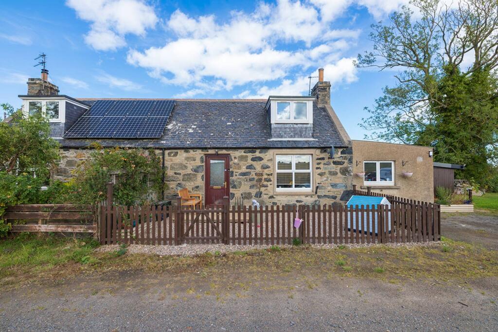 Main image of property: 2 Ordens Cottages, Boyndi, Banff, AB45 2AE