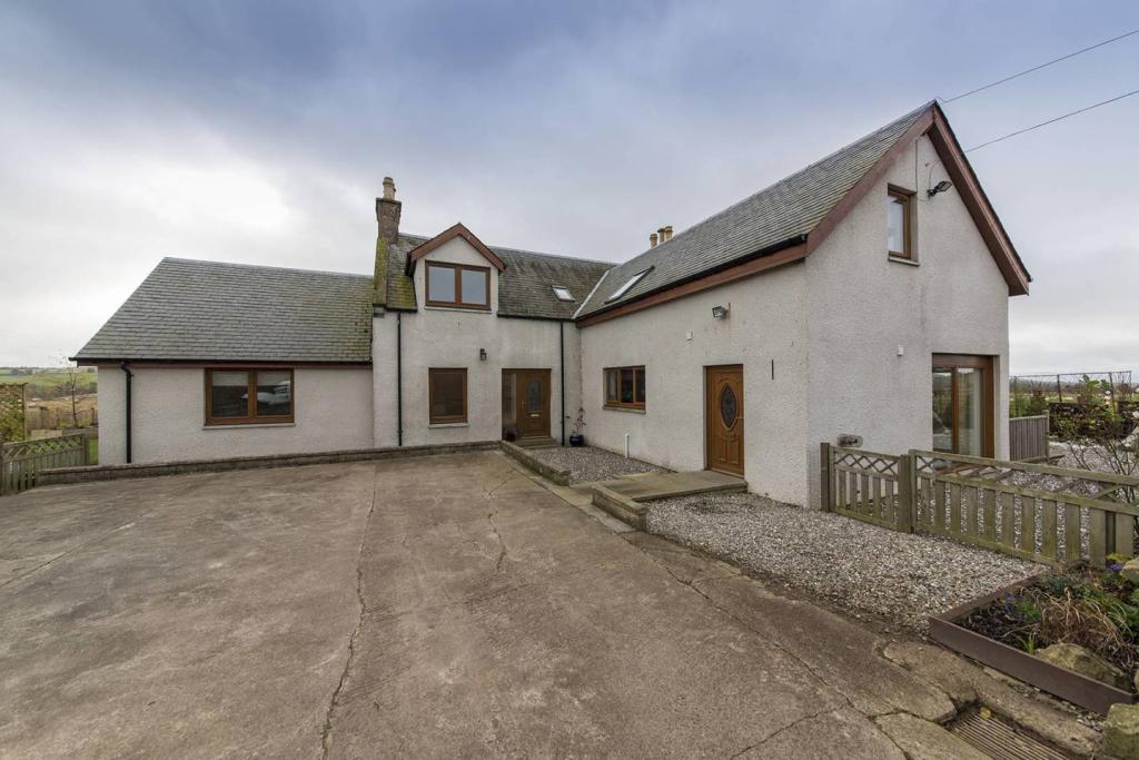 4 bedroom country house for sale in Wester Raddery Killen Farm ...