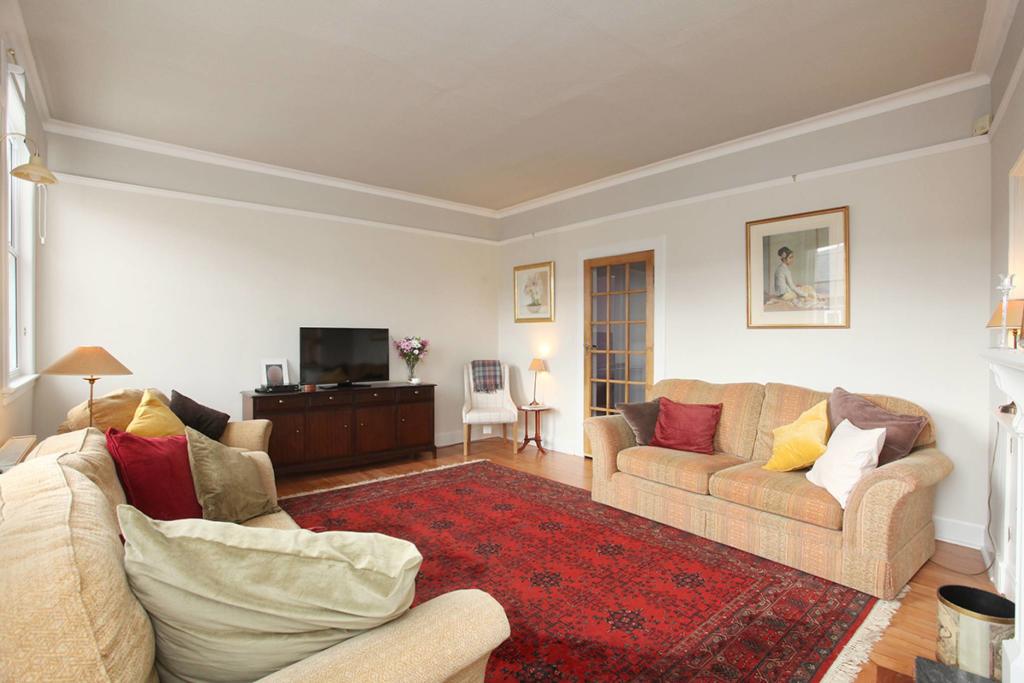 5 bedroom town house for sale in Bank House High Street, Inverkeithing