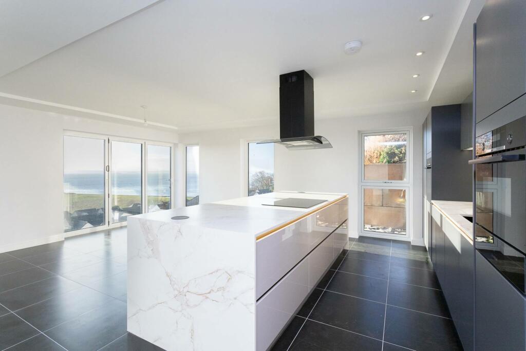 4 bedroom detached house for sale in 147 Aberdour Road, Burntisland