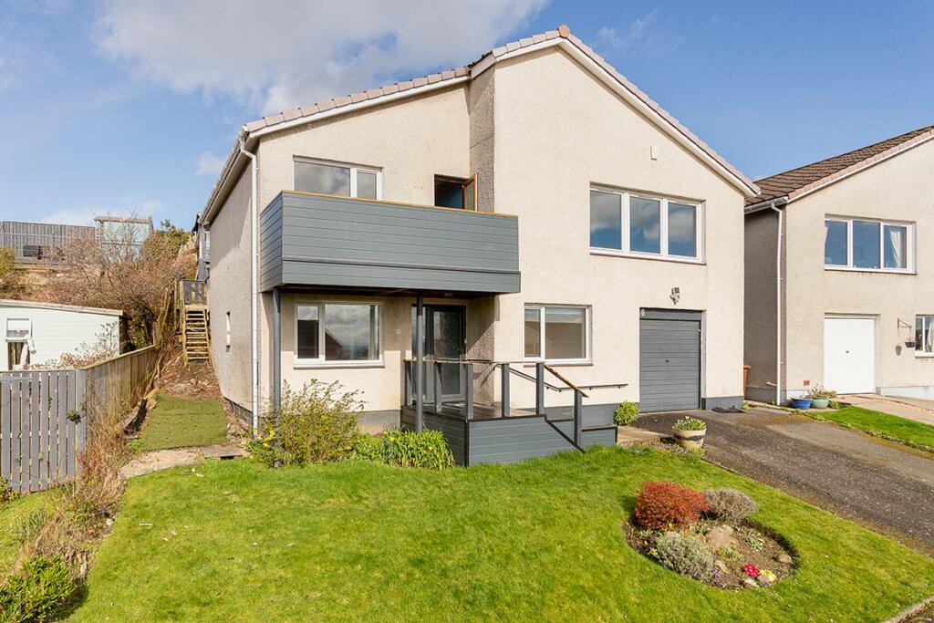 4 bedroom detached house for sale in 30 Frankfield Crescent, Dalgety