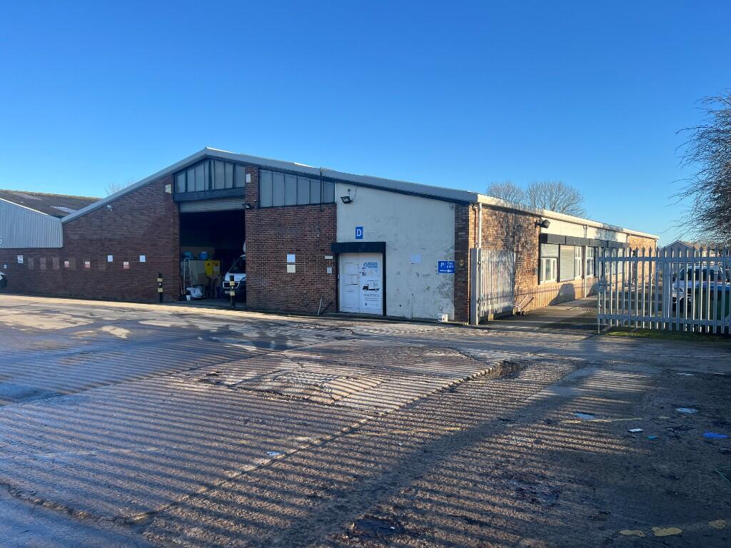 Main image of property: Unit D Seacroft Industrial Estate, Coal Road, Leeds, West Yorkshire, LS14