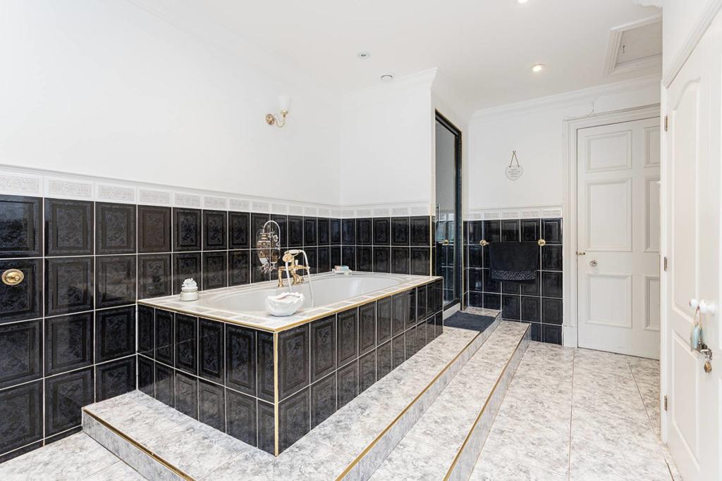 Additional property image - 1 and 2 Fernlea Forfar Road, Arbroath, DD11 3RA