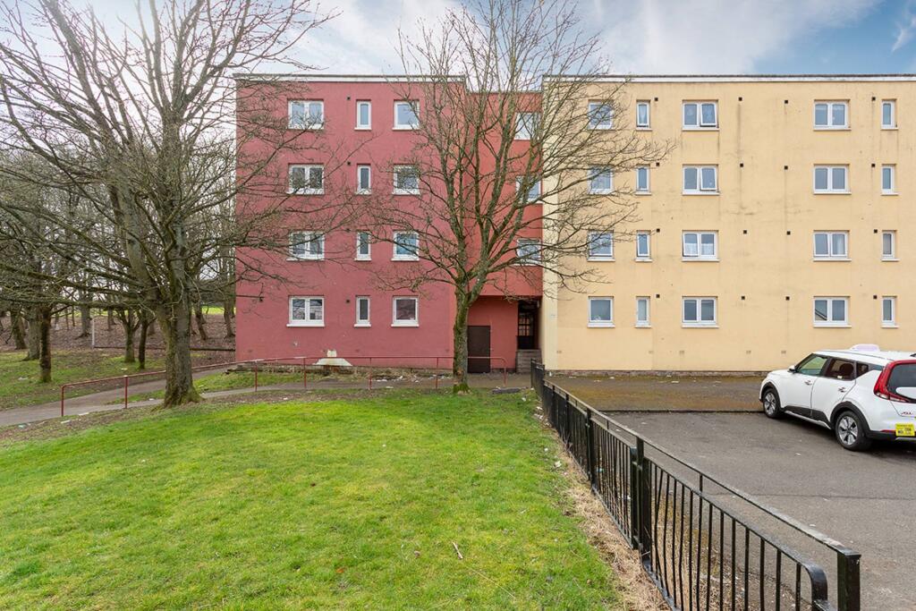 Main image of property: 42 Yeamans Lane, Dundee, DD2 3EJ