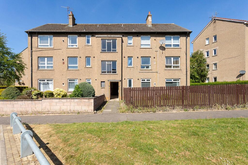 Main image of property: G/R 4 Huntly Place, Dundee, DD4 7ST