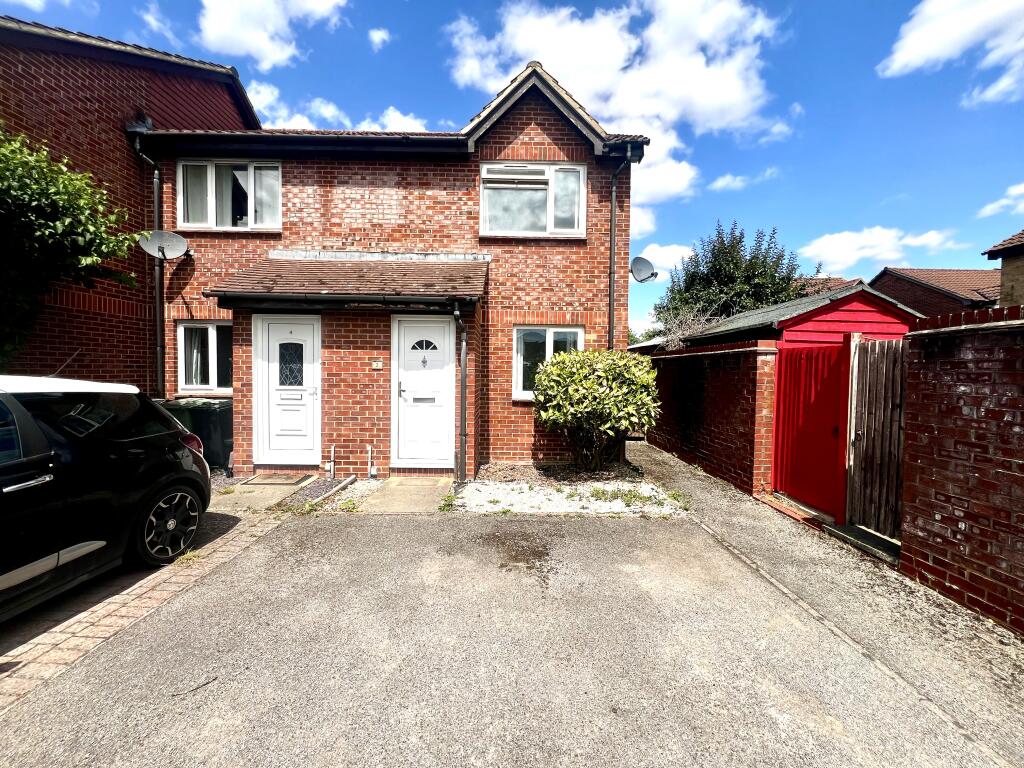 Main image of property: Roding Way, DIDCOT