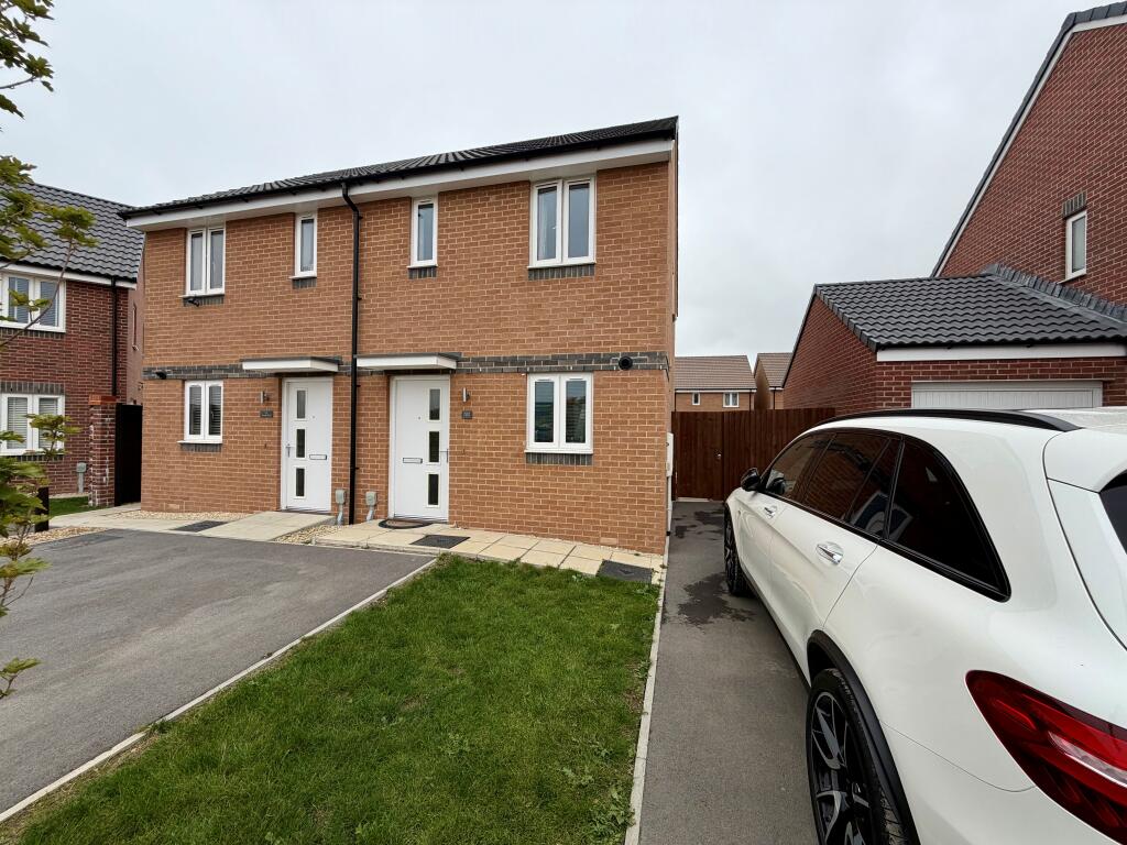 Main image of property: Arnold Way, Grove, WANTAGE