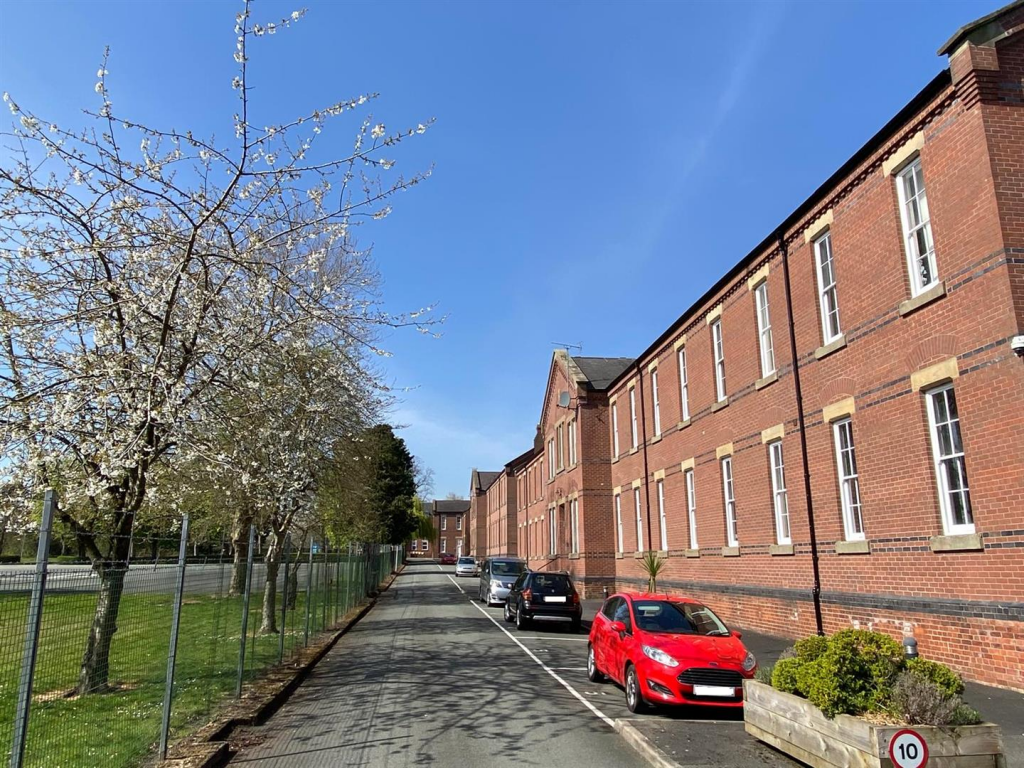 Main image of property: Ellis Apartments, Corunna Court, Hightown